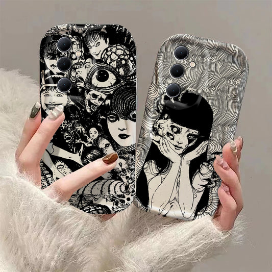 Custodia Horror Manga 3D Wave per Samsung Galaxy – Design Artistico Nero & Bianco (A73 / A72 / A71 / A55 / A54 / A53 / A35 / A34 / A33 / A25 / A24 / A23 / A15 / A14 / A13 / A05 / A04 / A03 | 4G 5G)